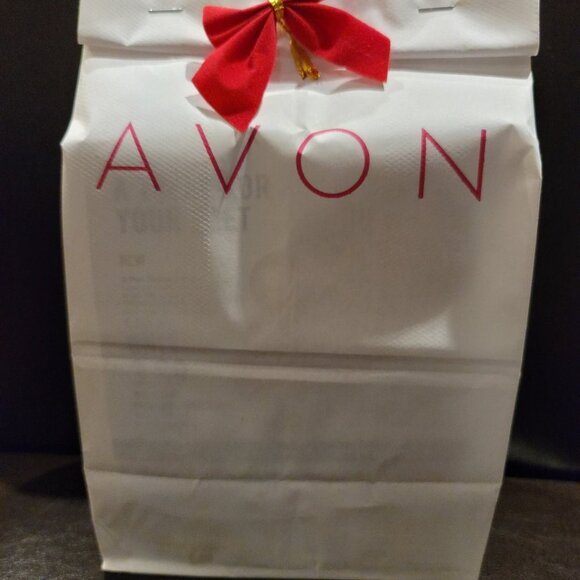 Avon Mystery Bag - Picture 2 of 2